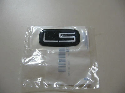 Chevrolet Silverado LS 1999-2007 emblema 15036135 Foto 1 de 2