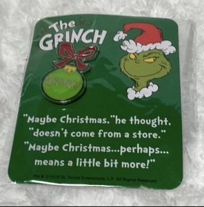 NEU AUF KARTE Grinch Weihnachtsschmuck Emaille Pin on Card Grinchmas Dr. Seuss - Bild 1 von 3