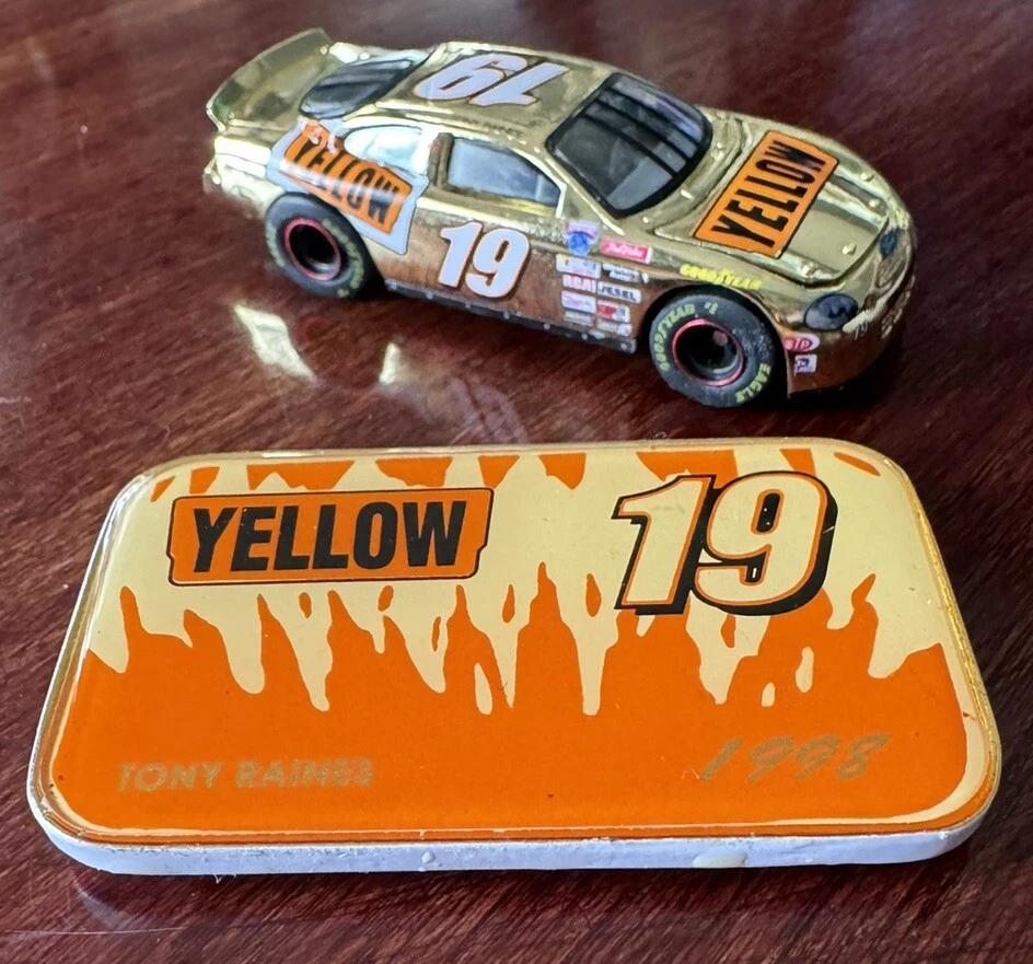 Racing Champions NASCAR Tony Raines #19 Ford Taurus escala 1:64 Foto 1 de 4