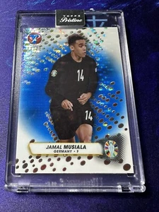 2023-24 Topps Pristine Road To Euro Jamal Musiala Blue Refractor #/75 Germany - Bild 1 von 3