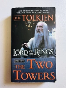 J.R.R Tolkien The Lord Of The Rings “The Two Towers” Part Two Paper Back - Picture 1 of 3