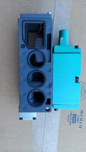 New Numatics 555JA42A0 554JA400O Solenoid Valve - Picture 1 of 5
