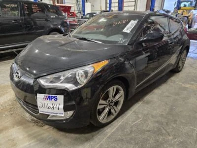 14 - 17 HYUNDAI VELOSTER AC Condenser E830216 - Image 1 of 4
