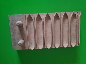 Hälfte einer alten Zigarrenform/-presse aus Holz von meinem Opa - Bild 1 von 2