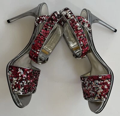 Tacones de aguja vintage Dolce & Gabbana lentejuelas correa al tobillo cuero plateado 38 Foto 1 de 4