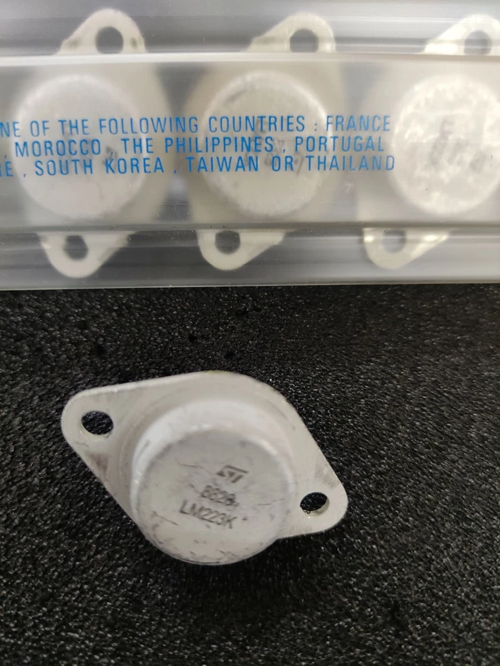 LM223K - STM TO3 - 3A 5V Voltage Regulator , Spannungsregler - Image 1 of 1