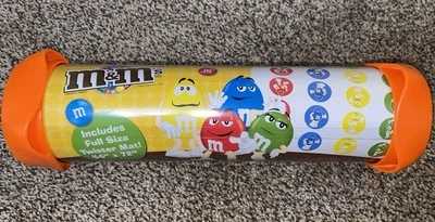 Twister Take Along M&M's Game Hasbro Collectible 2009 - Image 1 of 4