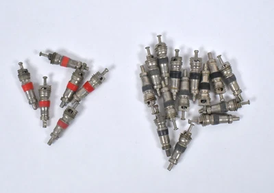 20x Vtg Schrader Inner Tube Valve Stem Core + Dill Remover & Cap - Image 1 of 4