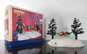 LEMAX CHRISTMAS VILLAGE HOUSE ACCESSORIES - SANTA SWINGING HAMMOCK #44191 - Picture 1 of 2