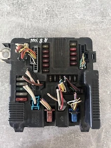 8200306032C S118399200F RELAY BOX / FUSES FOR RENAULT SCENIC - Picture 1 of 5