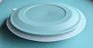 Vtg Anchor Hocking Divided Microwave Plate #5799 w/ Green Press Tab Lid - Picture 1 of 8