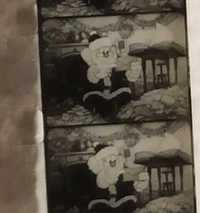 Film 8 mm -le père noël- Dessin animé Walt Disney - Film Office Paris - Photo 1/6