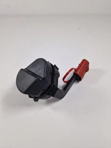GENUINE BMW E87 UNDER BONNET POSITIVE JUMP START B POST (16) + - Picture 1 of 3