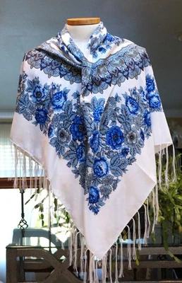 Russian Pavlovo Posad SHAWL WOOL 56x56" or 140cm x 140cm - Image 1 of 3