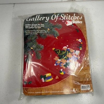 Bucilla Gallery of stitches -FELT KIT #33708 Teddies around  tree-Tree skirt NIP - Image 1 of 4