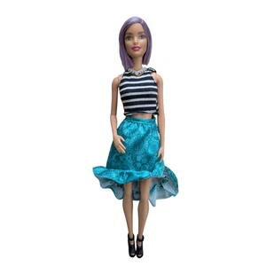Pre-owned Barbie Fashionistas Doll #18 Va-Va-Violet DGY59 - Picture 1 of 4