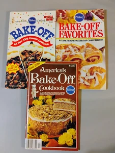 Three Vintage 1980's PILLSBURY Classic RECIPE BOOKLETS - Bake Off - Bild 1 von 1
