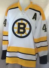 Maillot Bobby Orr Boston Bruins blanc, or et noir « 1968-74 Throwback » CCM NHL
