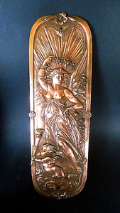 ANTIQUE 1875 VENUS & CUPID COPPER REPOUSSE WALL DECORATION - ENGLAND - Picture 1 of 7