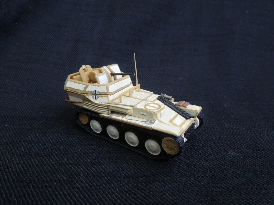 Sd.Kfz. 140 Flakpanzer 38(t) Gepard Diecast Amercom 1:72   1944 - Image 1 of 2