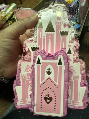 Disney Princess Classic Kids Birthday Party Table Decoration Mini Pinata Castle - Image 1 of 2