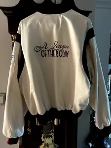 A LEAGUE OF THEIR OWN Cast & Crew Jacket Owned By Rockford Peach ANGE ARMATO - Picture 1 of 8