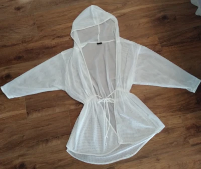 Dotti Mujer Gitana Gema Crochet Natación Cubrir Blanco Pequeño Con Capucha Corbata con Corbata Foto 1 de 4