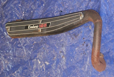 Yamaha DT125 1973 silenciador OEM con escudo Foto 1 de 3