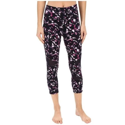 Leggings recortados deportivos yoga talla XS Yummie para mujer negros de malla abstracta talla XS Foto 1 de 4