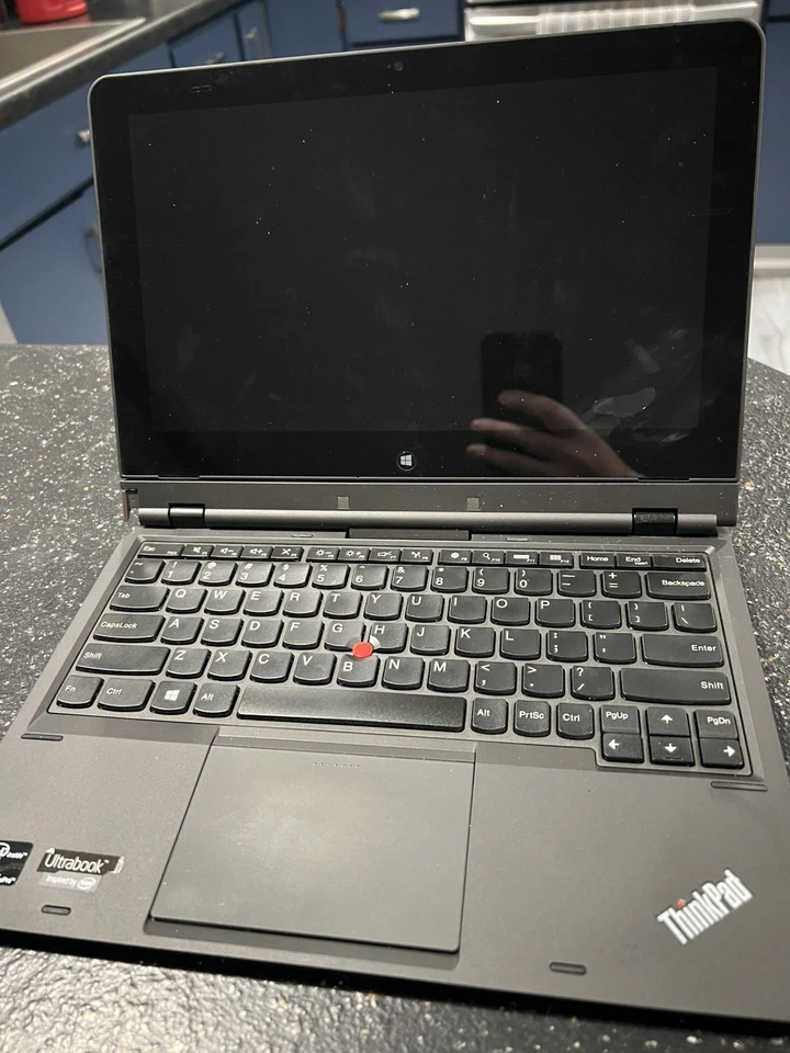 Lenovo ThinkPad Helix UltraBook Intel Core i7-3667U 2,0 GHz 11,6" 2 en 1 - MZ Foto 1 de 4