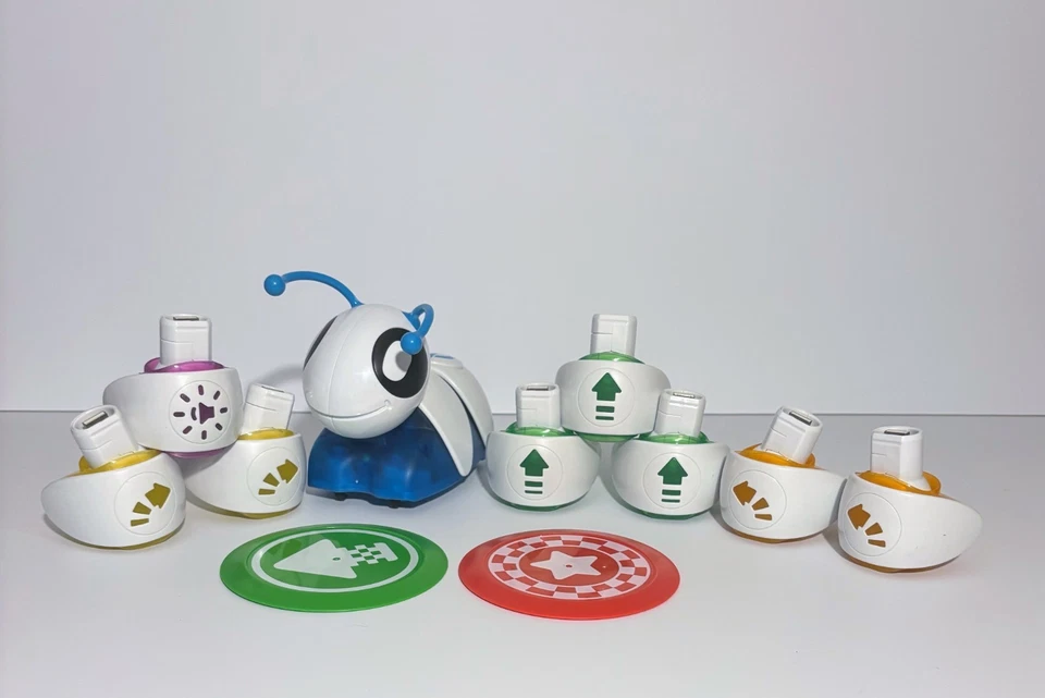 Fisher Price Think & Learn Code A Pillar Caterpillar STEM Toy 8 Segments - Image 1 of 1