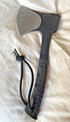 Hacha compacta Schrade SCAXE10 con estuche/vaina Foto 1 de 4