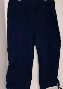 Chicos Damen Zenergy Caprihose Größe 2 mit Cargotaschen und Bändern an den Beinen  - Bild 1 von 8