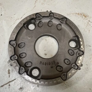 AR40024 Piastra freno John Deere marcata R40152R R40153 Sub RE46332 e RE234308 - Foto 1 di 5