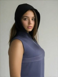 Norma Kamali Black Sleeveless Zip Hoodie - Picture 1 of 11