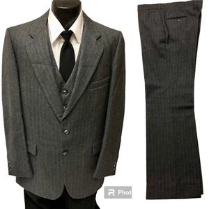 3 pc Vtg 70's Charcoal CHALK STRIPE Thick Wool WALL STREET Suit 42 Vest Trousers - Picture 1 of 15