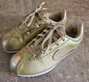 NIKE Cortez 2016 Gold-white Kid's Sneakers 859572-900 Size 12C No Box - Picture 1 of 10