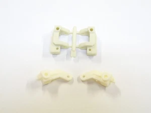 NEW ASSOCIATED RC10 GRAPHITE EDITION Hub Carriers Front TEAM CAR GOLD AK13 - Picture 1 of 3