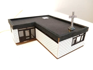 H0 - Gemeindezentrum Kirche - Gebäude Häuser Haus  ---- CK 1101 - Bild 1 von 10