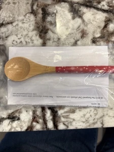 New Pampered Chef 1226 Petite Bamboo Snowflake Red Spoon - Picture 1 of 3