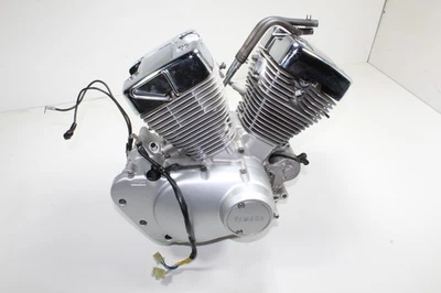 08-25 Yamaha V Star XV250 ¡COMO NUEVO CON 3 MILLAS! Motor garantizado Foto 1 de 4