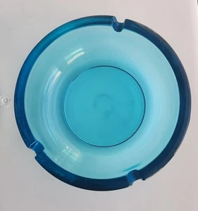Vintage Hazel Atlas Glass Ashtray Capri Blue Aqua Turquoise 5" x 2" MCM 3 Slots - Picture 1 of 9