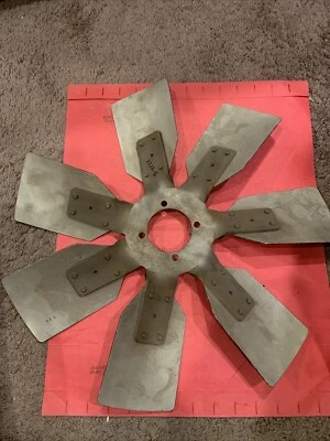 Ventilador Corvette Seven Blade 1967 1968 1969 1970 OEM 3955182 427 AC M68 y 6 8 L Foto 1 de 4