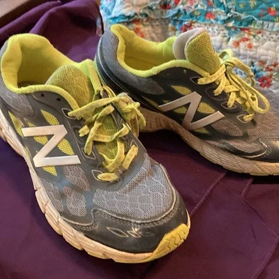 Zapatillas New Balance Talla 4.5 Foto 1 de 4