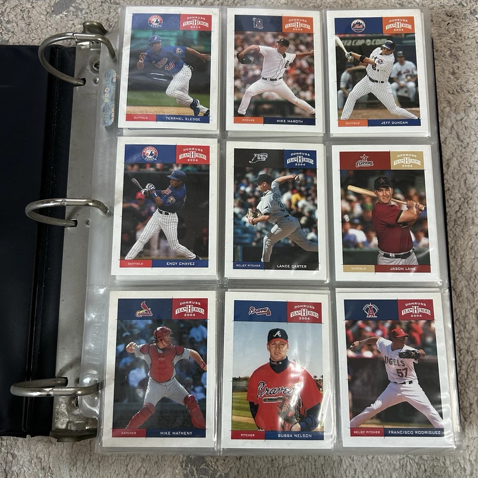 Surtido de tarjetas de béisbol Foto 1 de 4