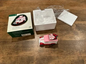 Dept 56 Heritage Village Collection- Valentine  Village Express #58639 - Picture 1 of 11