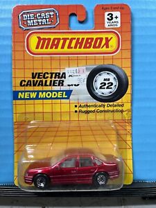1/64 MATCHBOX VINTAGE 1990 VECTRA CAVALIER GS NEW MODEL MB22 MAROON RED