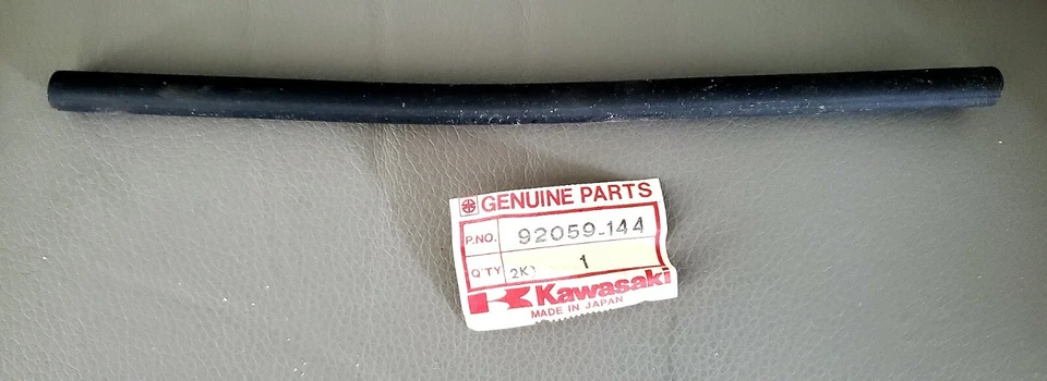 MANGUERA DE COMBUSTIBLE KAWASAKI KX250 KZ900 Z1 F12MX KZ1000 92059-144 92059-084 OEM NOS Foto 1 de 1