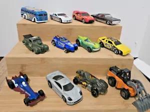 Lote Mixto de 12 Vehículos Hot Wheels A De Colección - Imagen 1 de 4