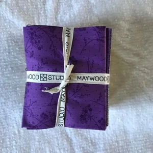 Maywood Studio Fat Quarter Bundle of 21 coordinating fabrics - Picture 1 of 7